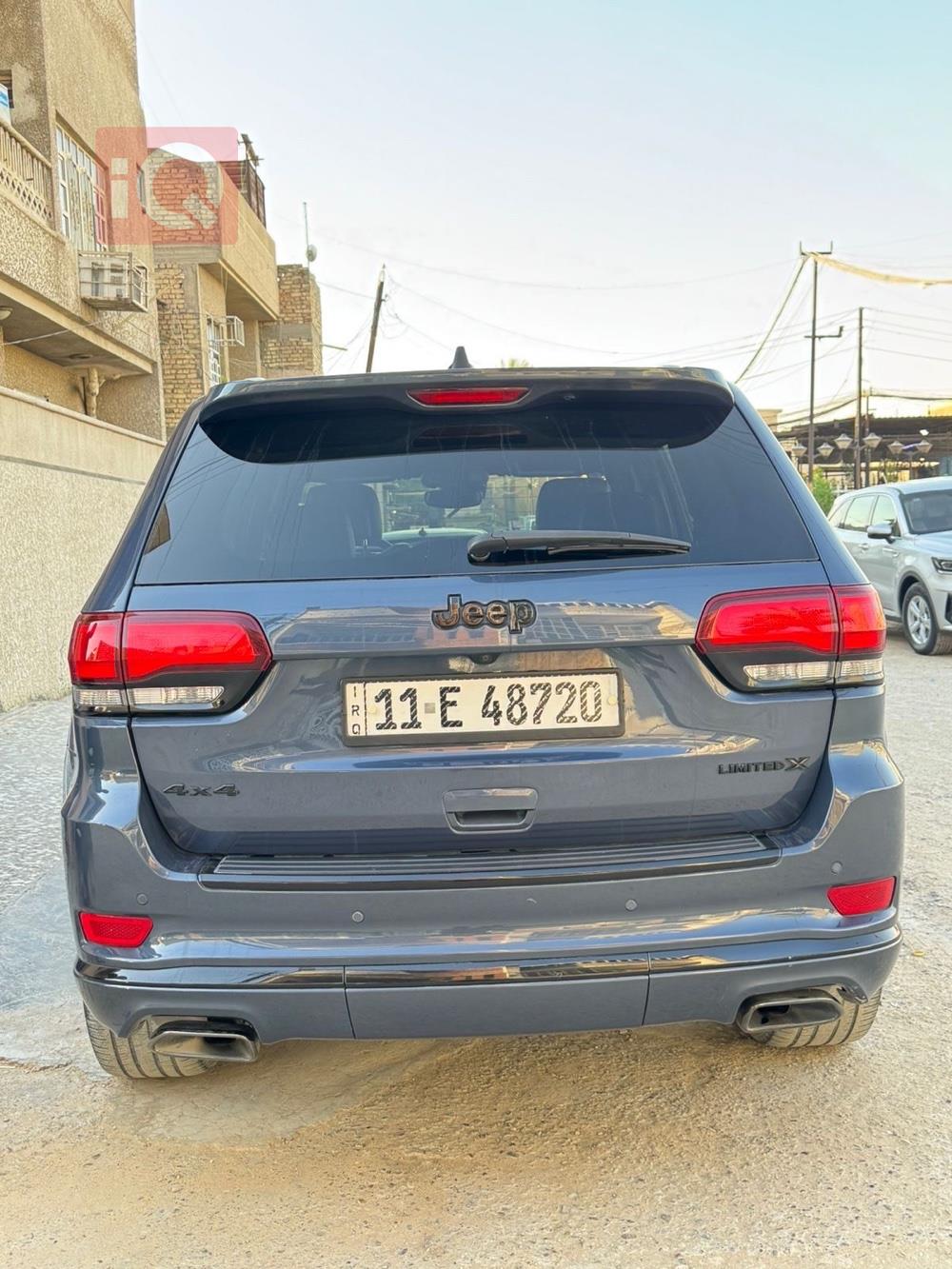جیپ گراند شیرۆکی